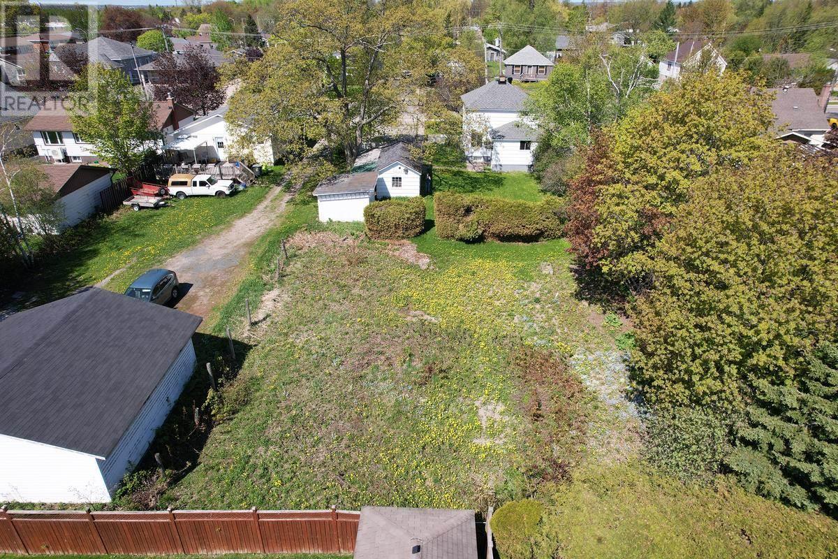 548 Lake ST - 10
