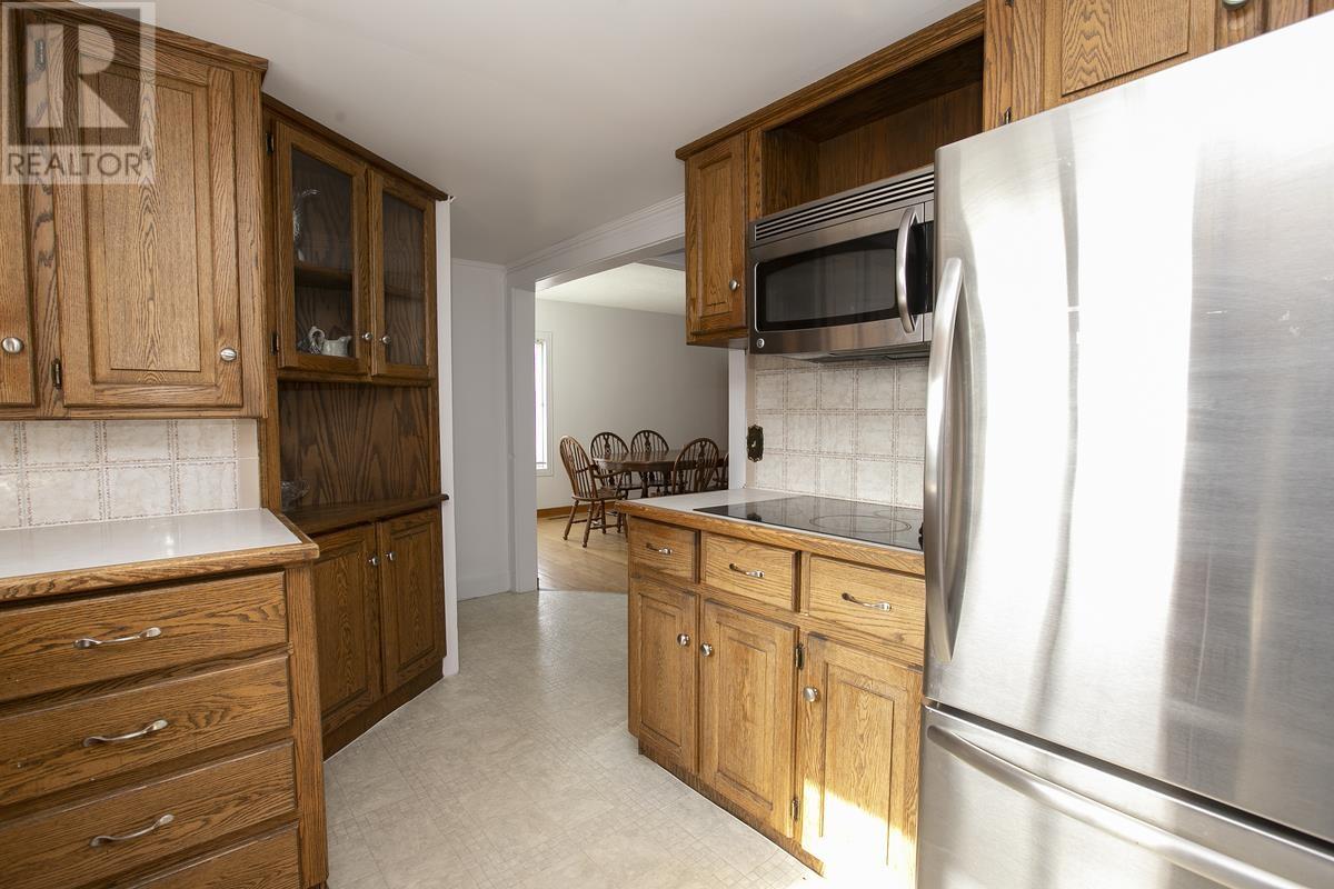 548 Lake ST - 22