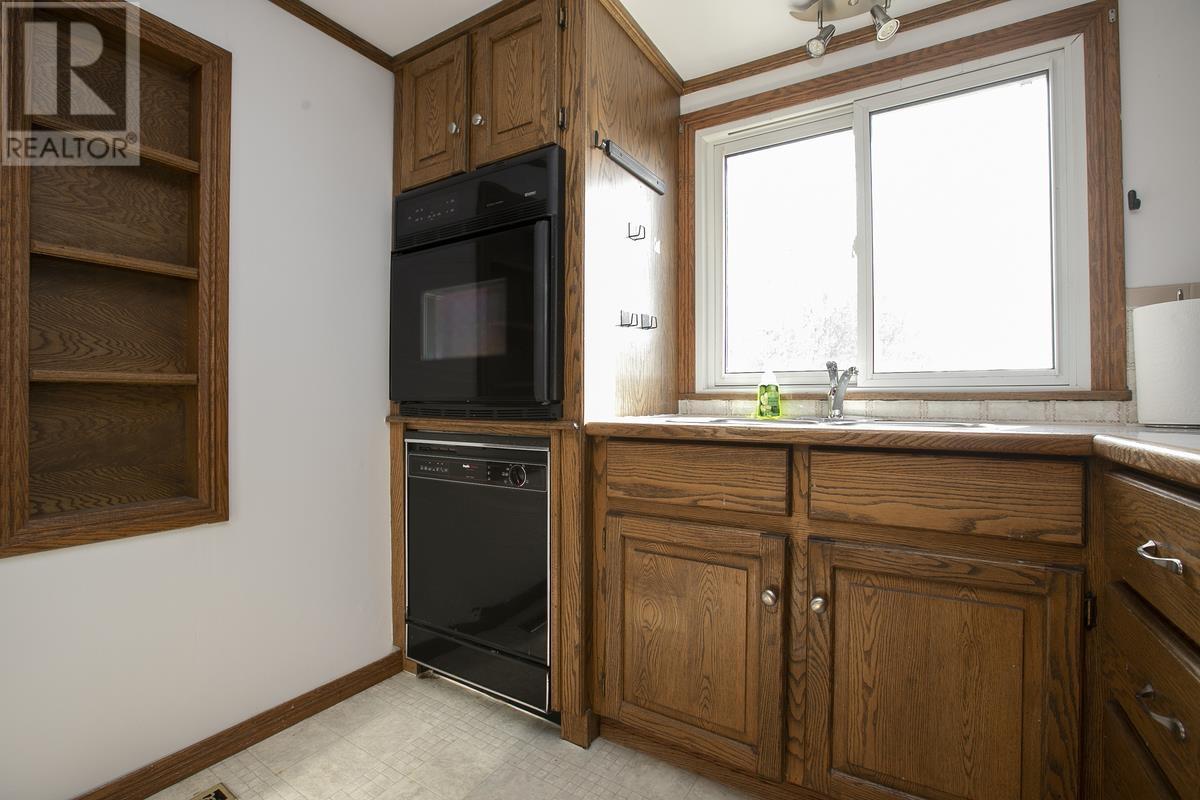 548 Lake ST - 21