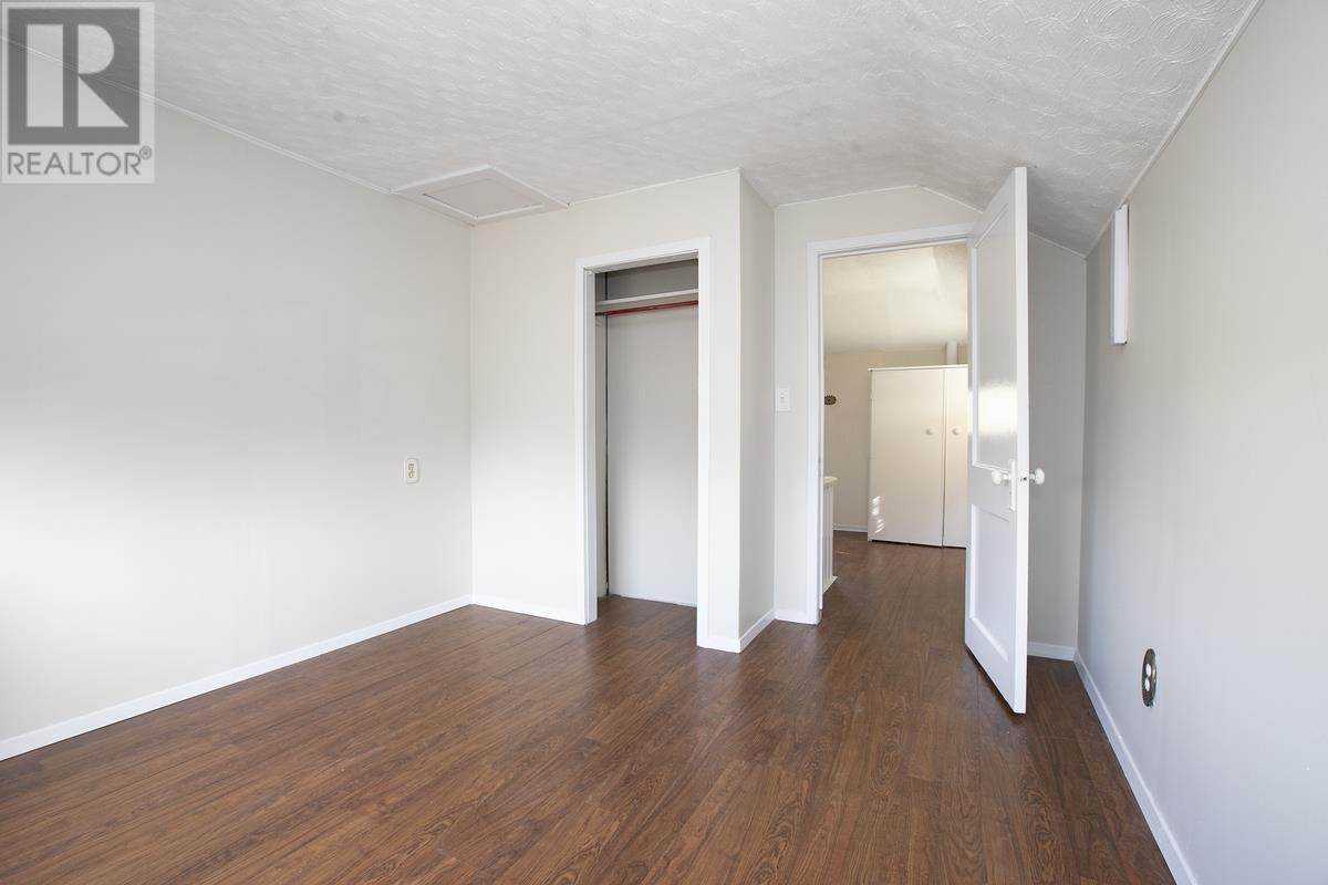 548 Lake ST - 29