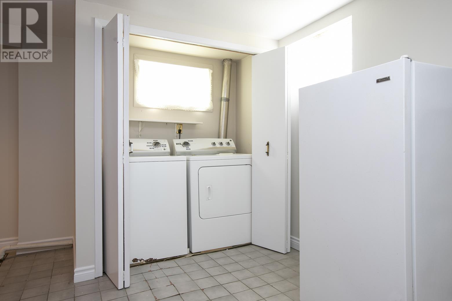 548 Lake ST - 44