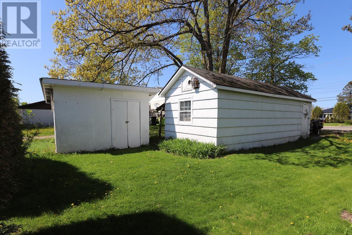 548 Lake ST - 6