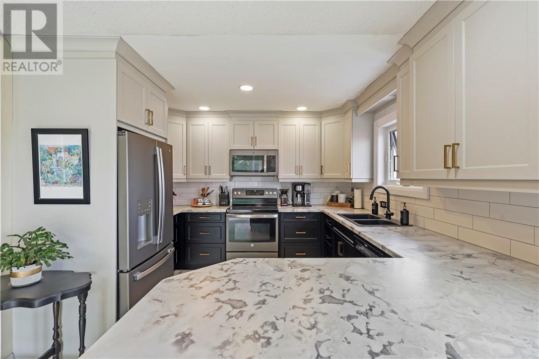 5 DUPONT Street - 25
