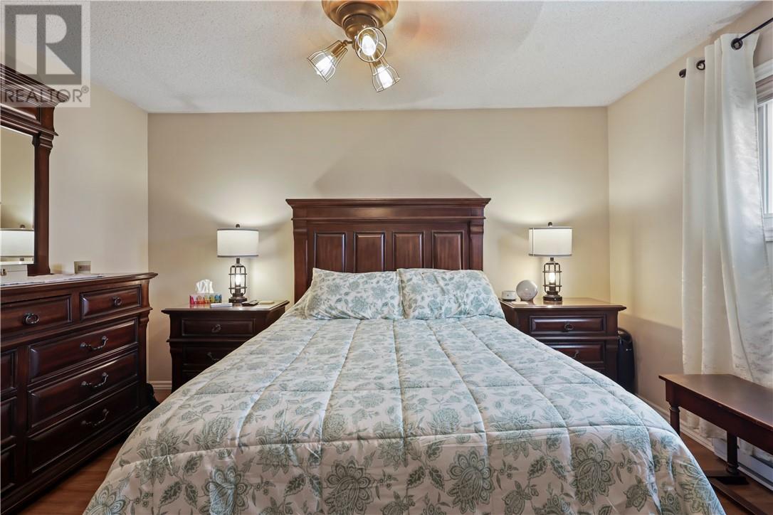 5 DUPONT Street - 34