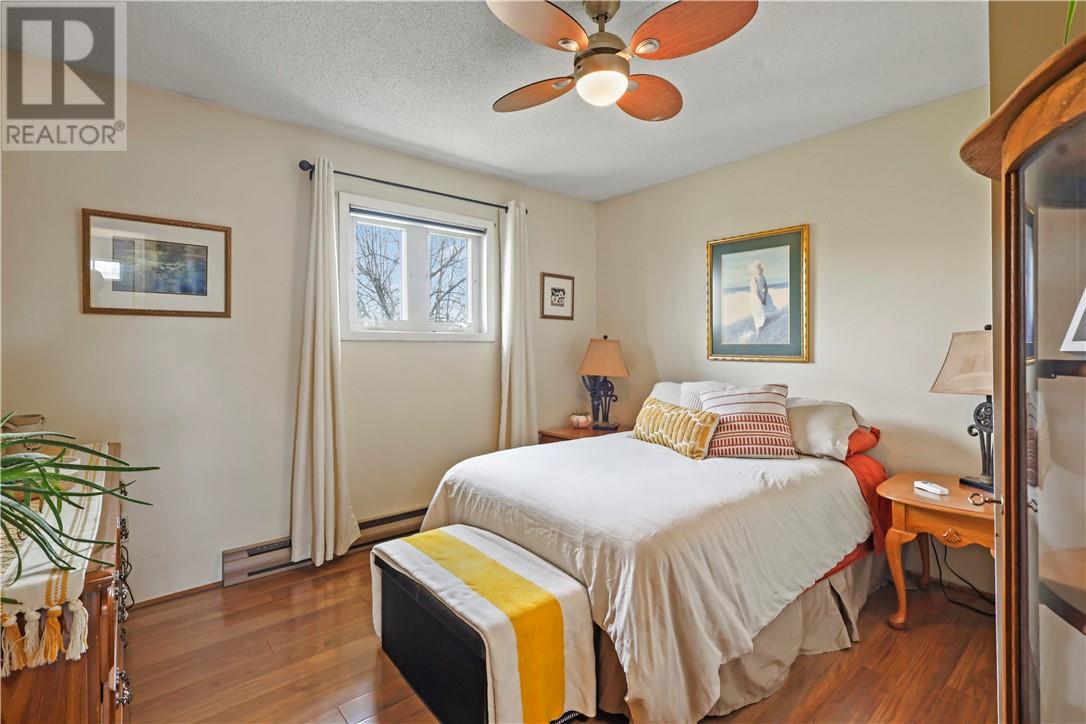 5 DUPONT Street - 37