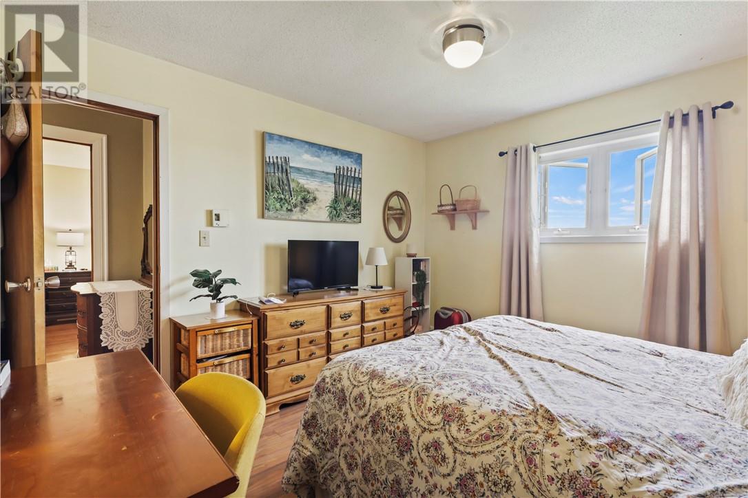 5 DUPONT Street - 40