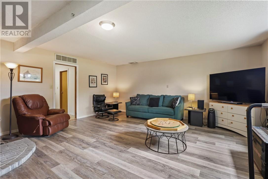5 DUPONT Street - 48