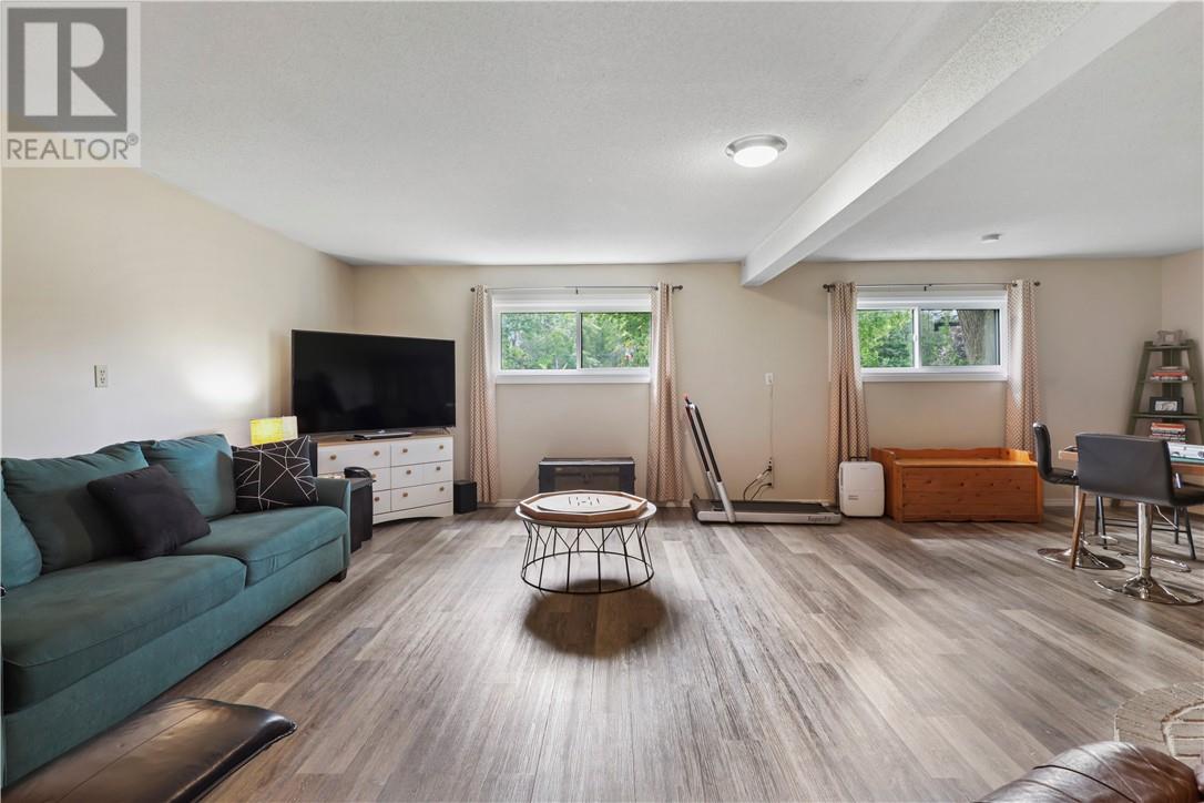 5 DUPONT Street - 49