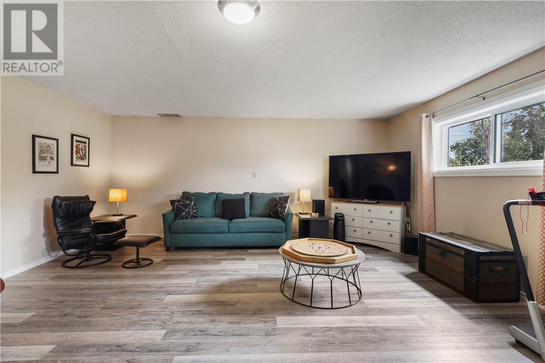5 DUPONT Street - 50
