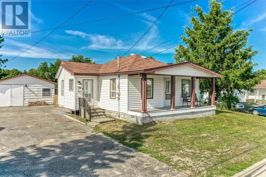 112 Cote Boulevard - 13