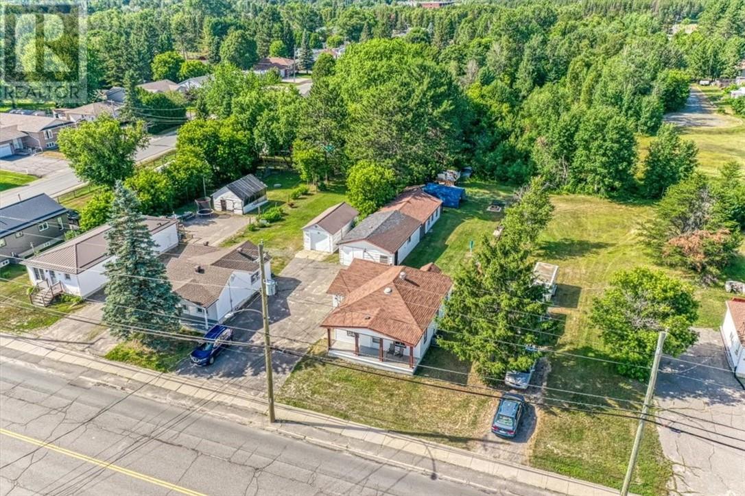 112 Cote Boulevard - 19