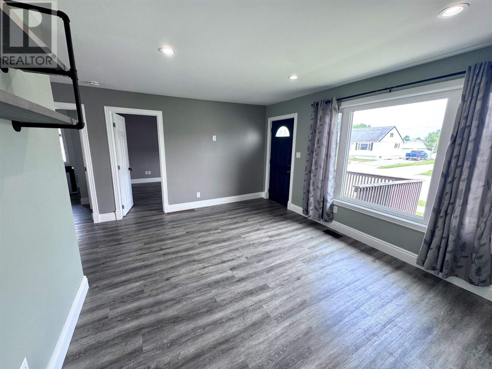 18 Wood AVE - 10