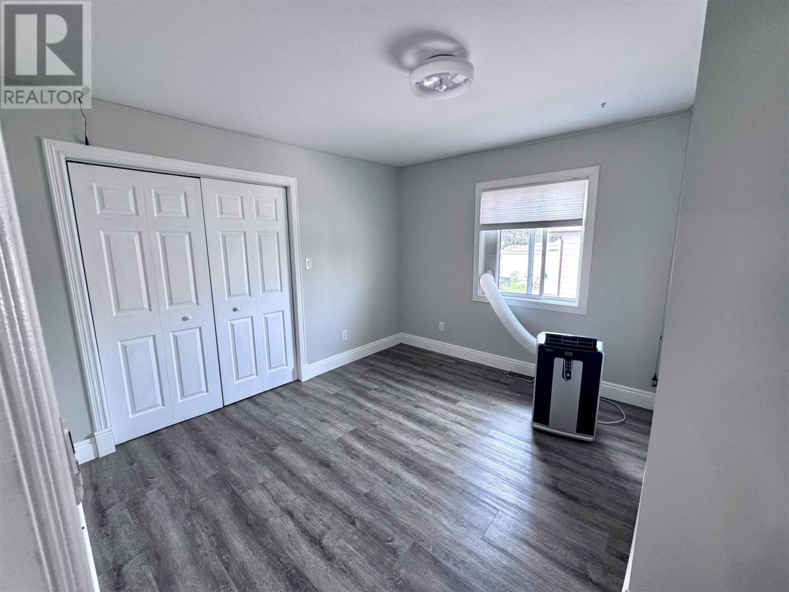 18 Wood AVE - 17