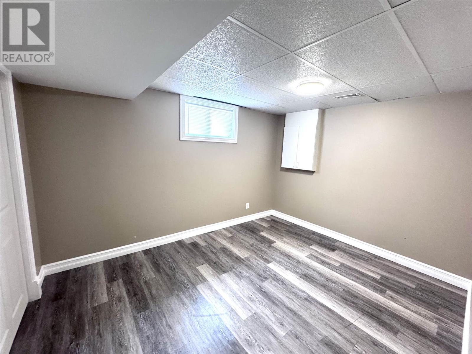 18 Wood AVE - 24
