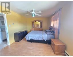 2 Embassy Avenue thumbnail 17