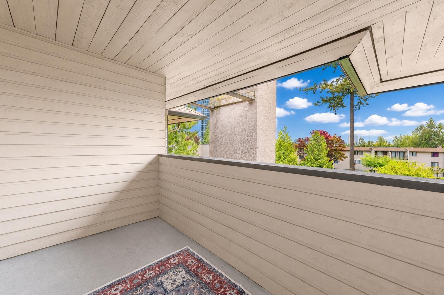2 Bed, 1 Bath House for Sale in Surrey – 10582 HOLLY PARK LANE, Surrey – MLS# R3147798 - Image 32