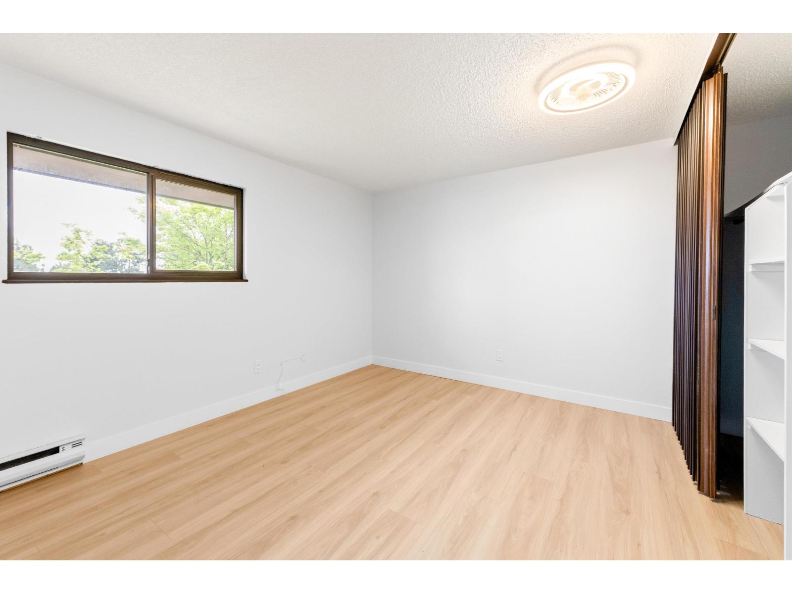 2 Bed, 1 Bath House for Sale in Surrey – 10582 HOLLY PARK LANE, Surrey – MLS# R3147798 - Image 25