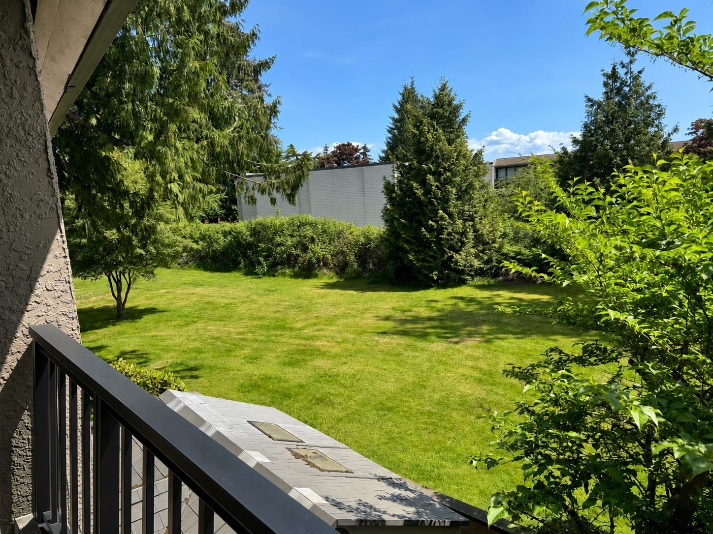 2 Bed, 1 Bath House for Sale in Surrey – 10582 HOLLY PARK LANE, Surrey – MLS# R3147798 - Image 36