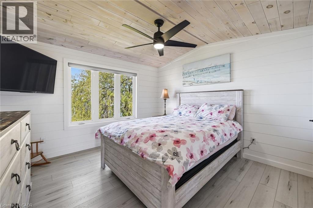 402 SOUTH COAST Drive - 15