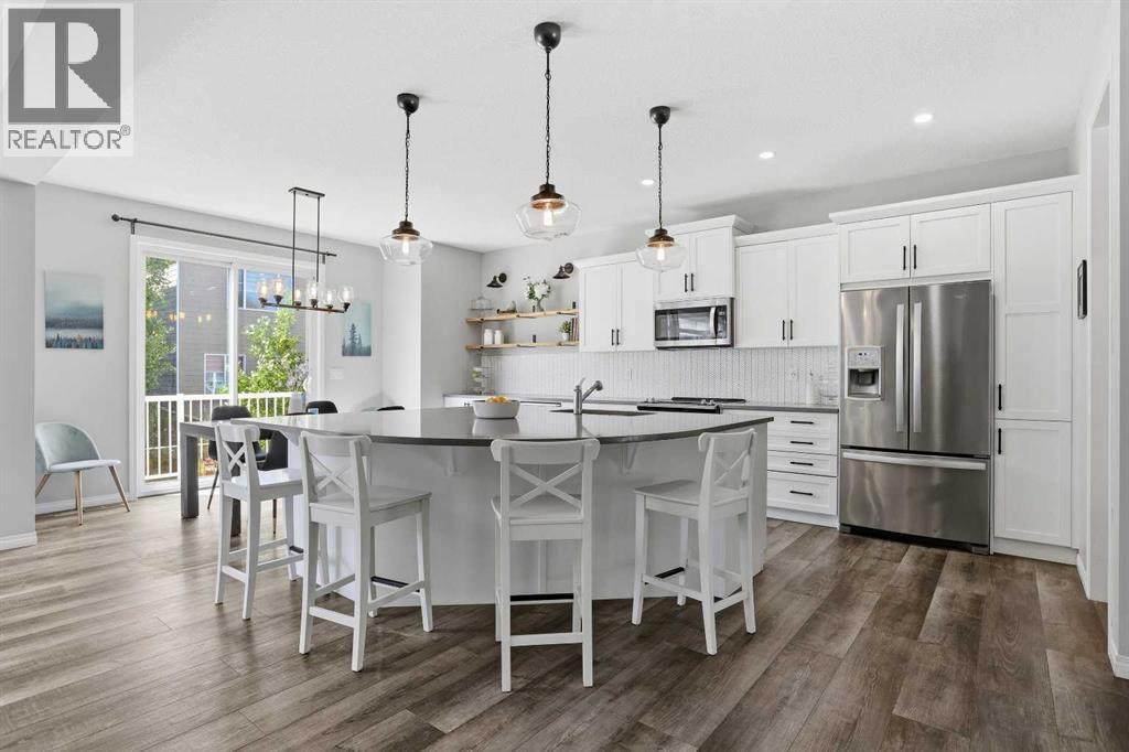 25 Yorkville Green SW - 1