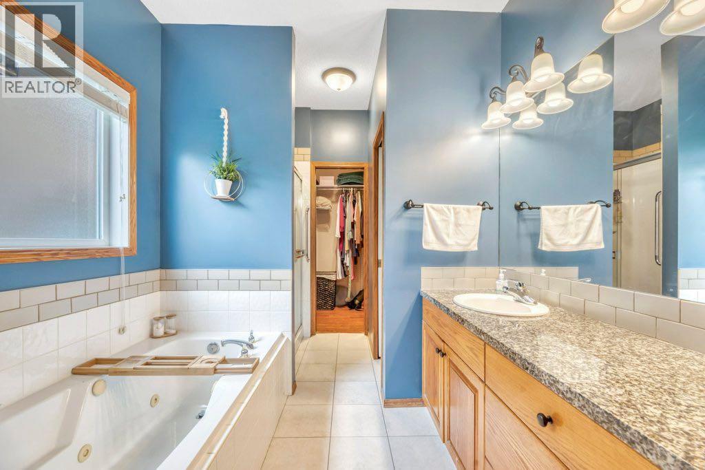 199 Lakeside Greens Court - 25