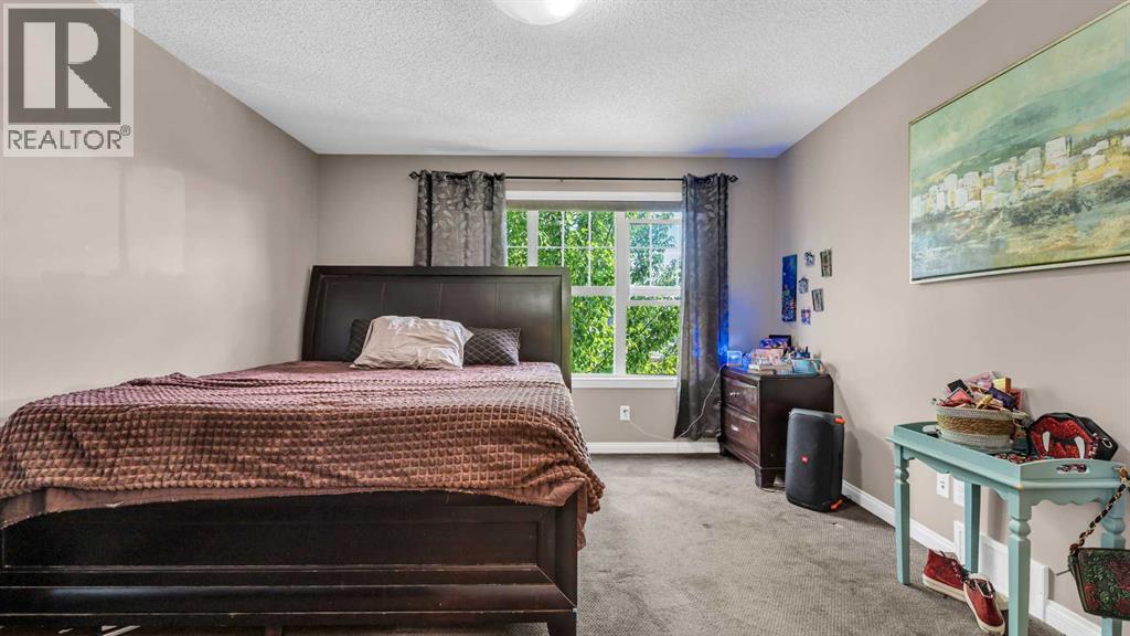 187 Cranford Close SE - 15