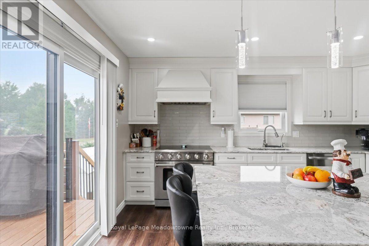 15 SHARPE STREET - 11