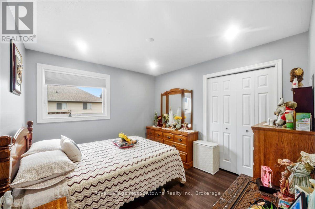 15 SHARPE STREET - 14