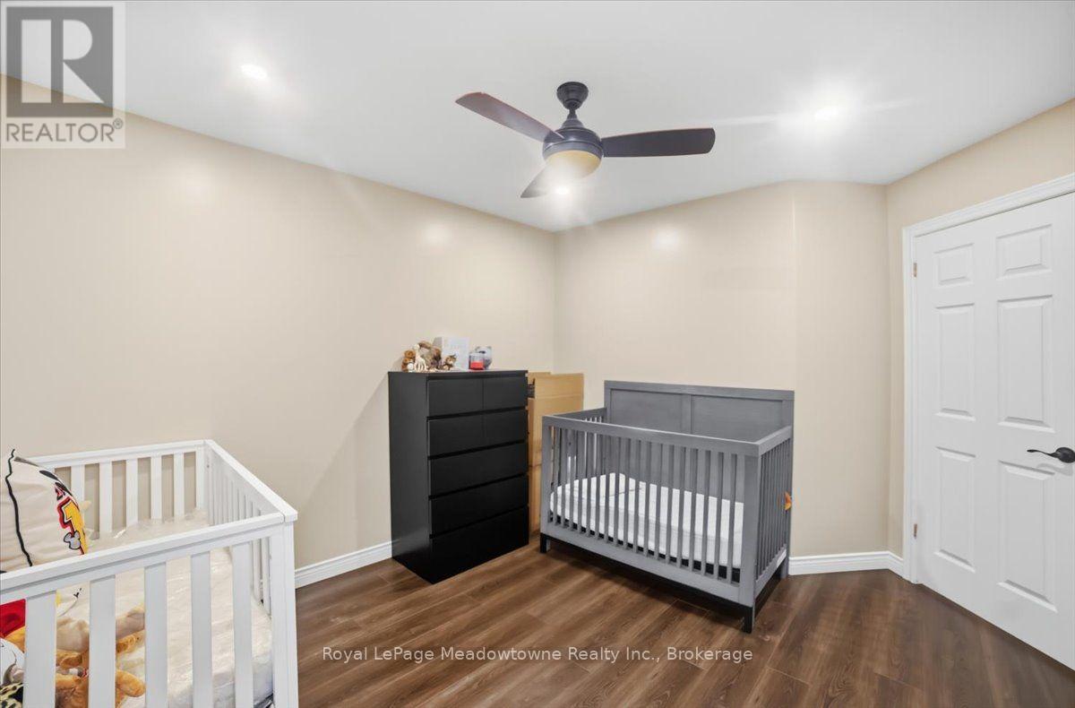 15 SHARPE STREET - 24