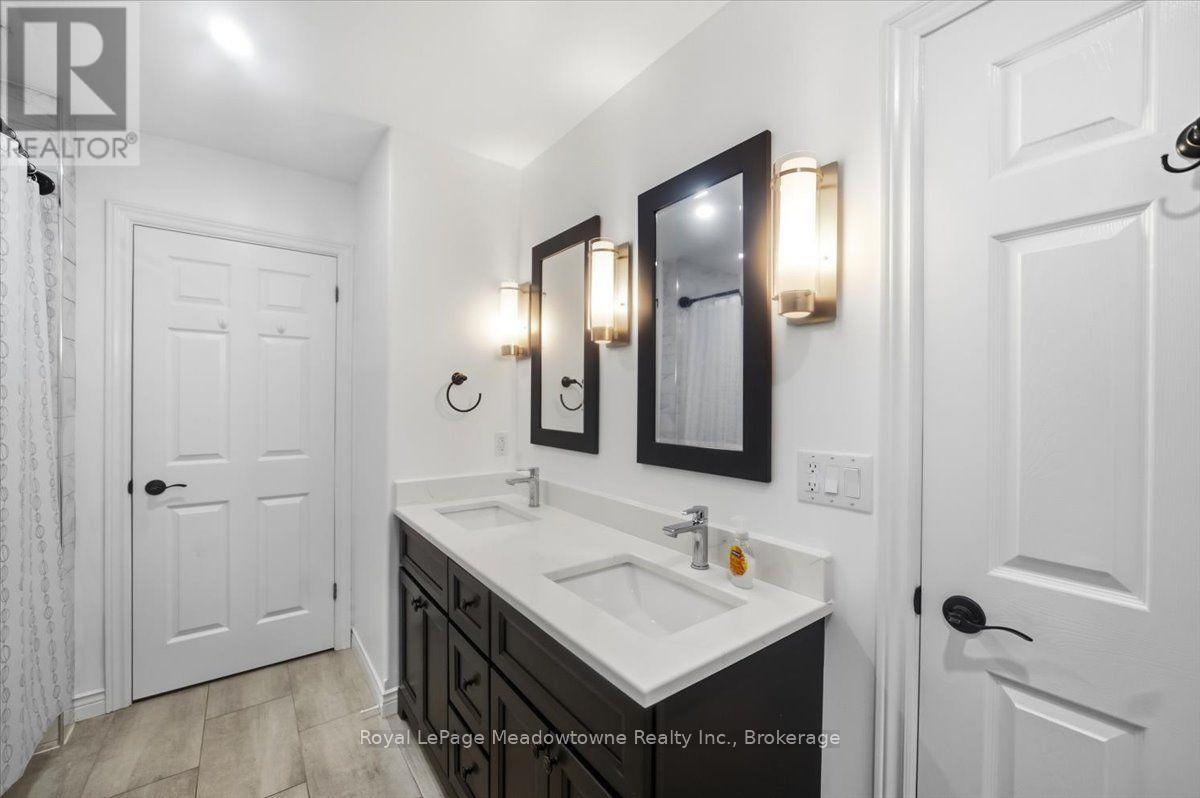 15 SHARPE STREET - 26