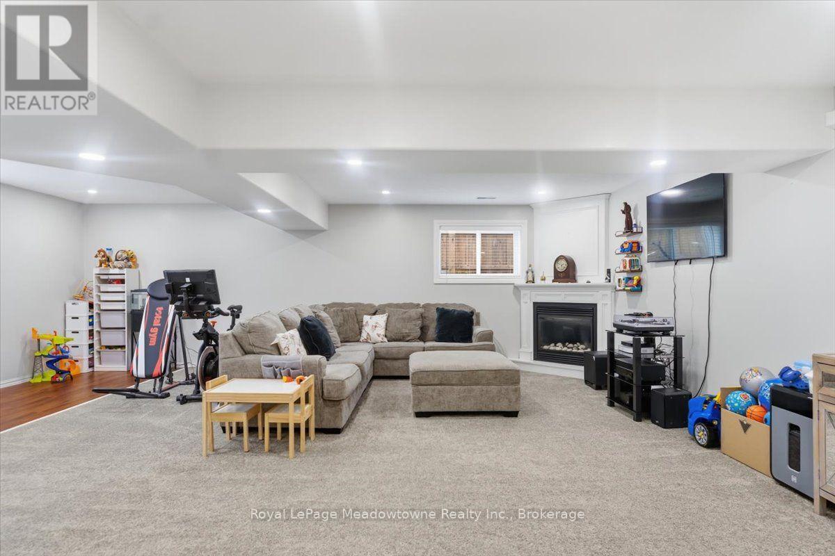 15 SHARPE STREET - 28