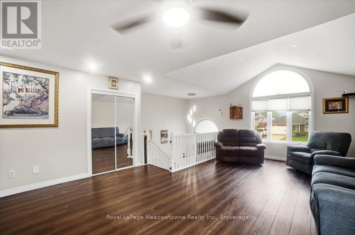 15 SHARPE STREET - Image 3
