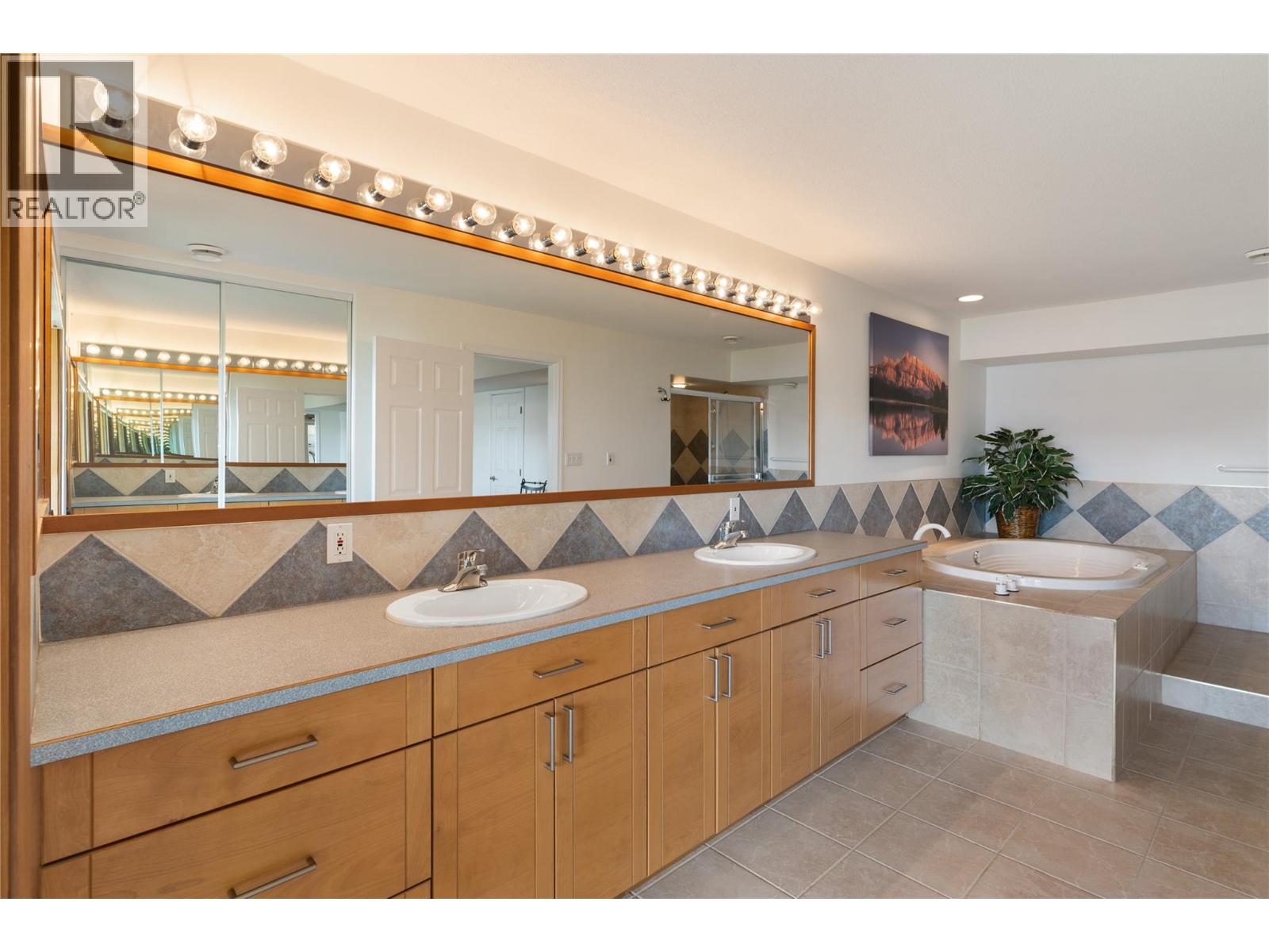 1279 Camp Road - 43