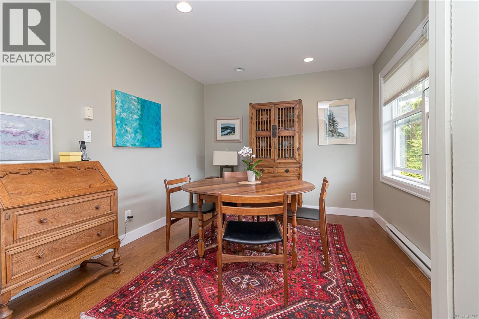 10107 Third St - 10