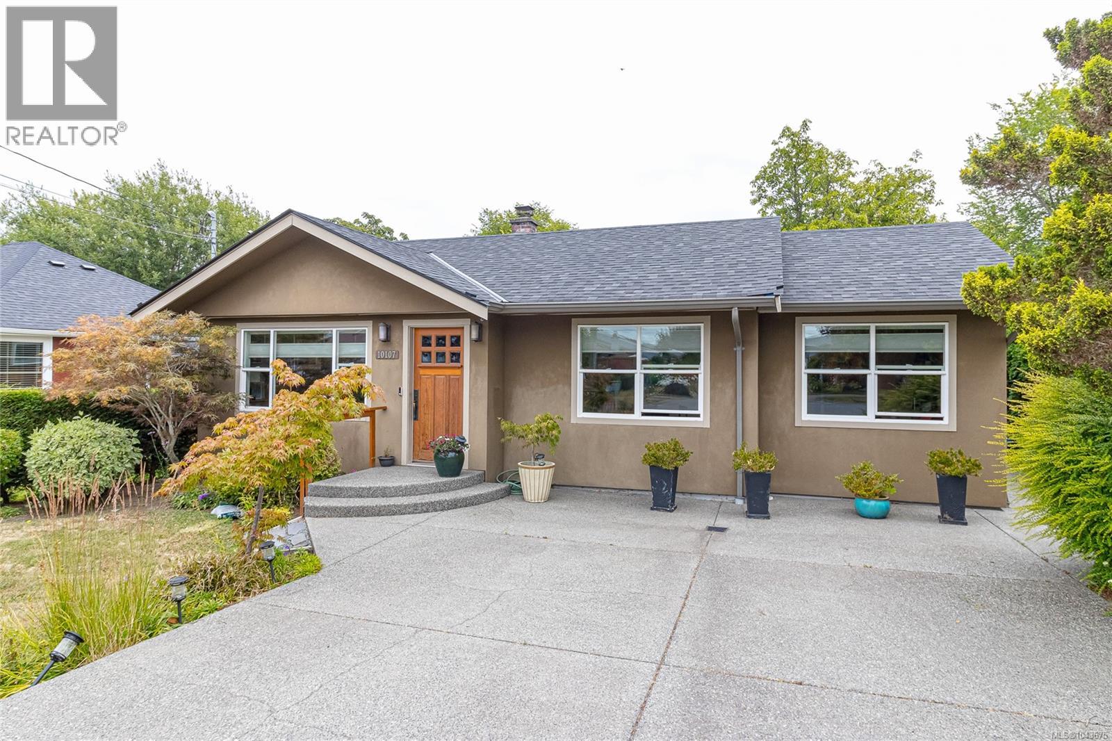  10107 Third Street, Sidney