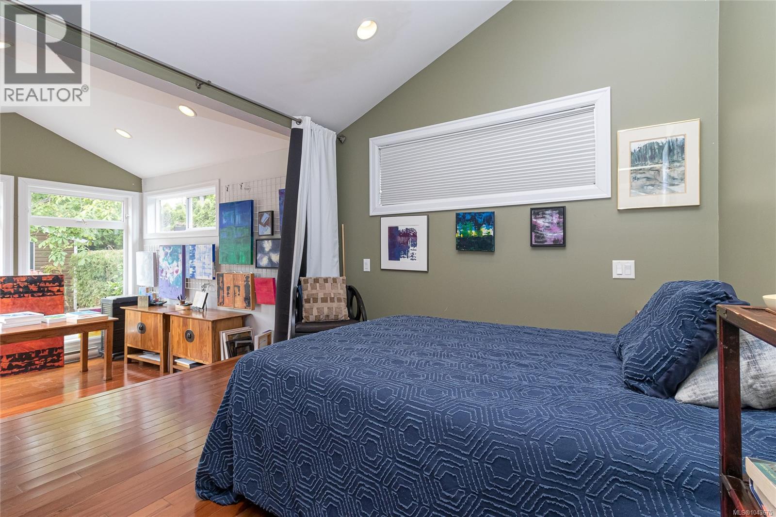 10107 Third St - 20