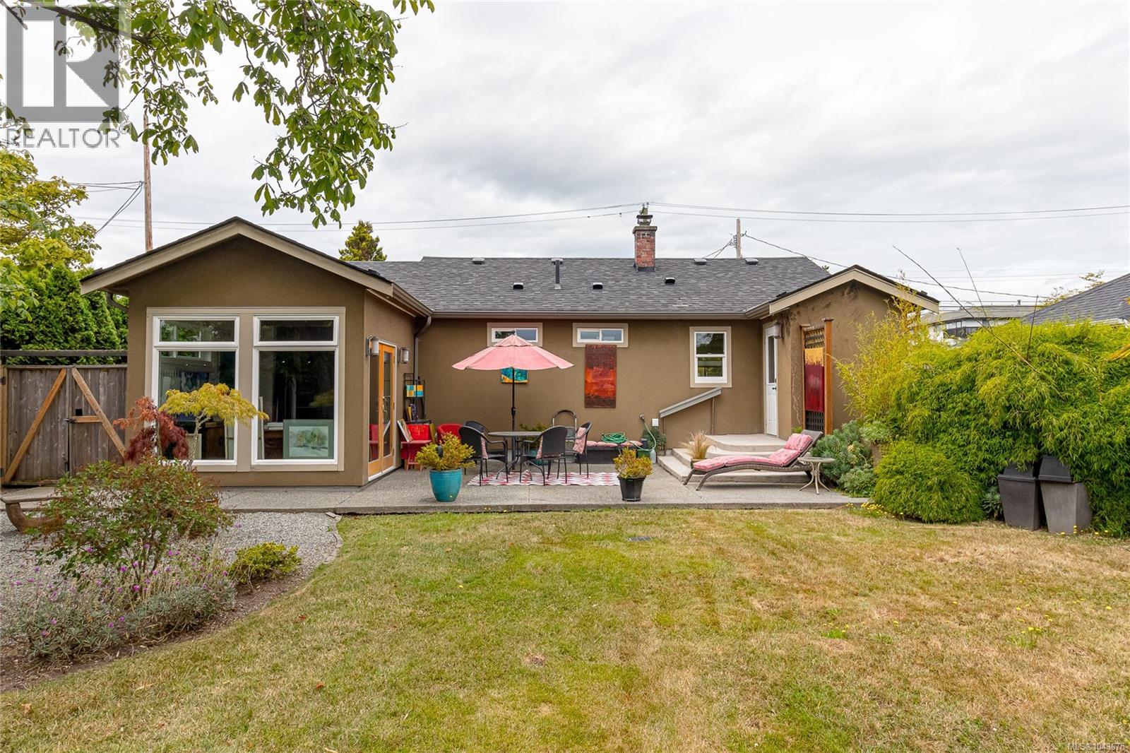 10107 Third St - 41