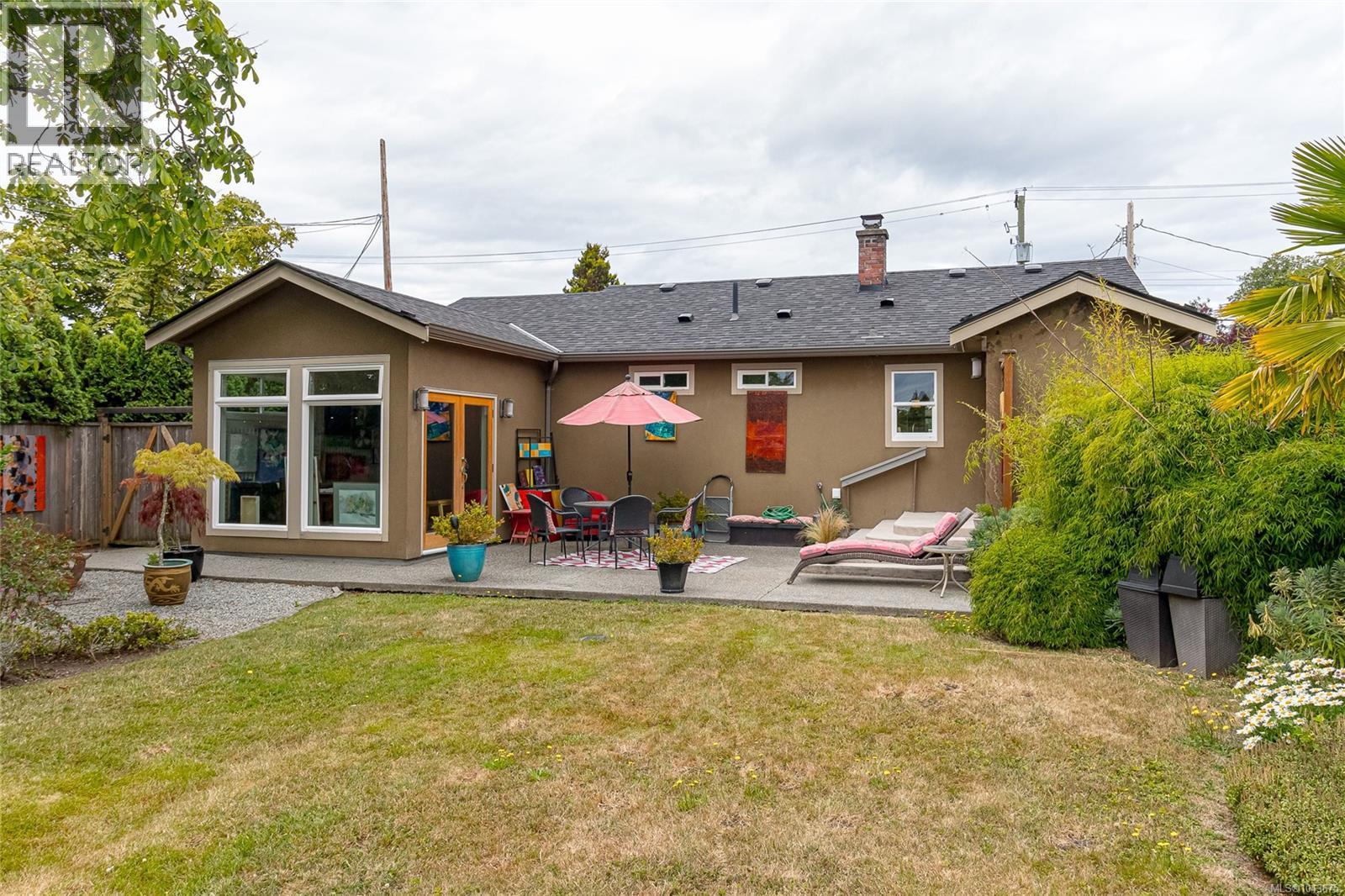 10107 Third St - 42