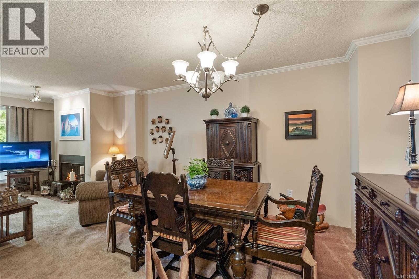 #303 1068 Tolmie Ave - 6
