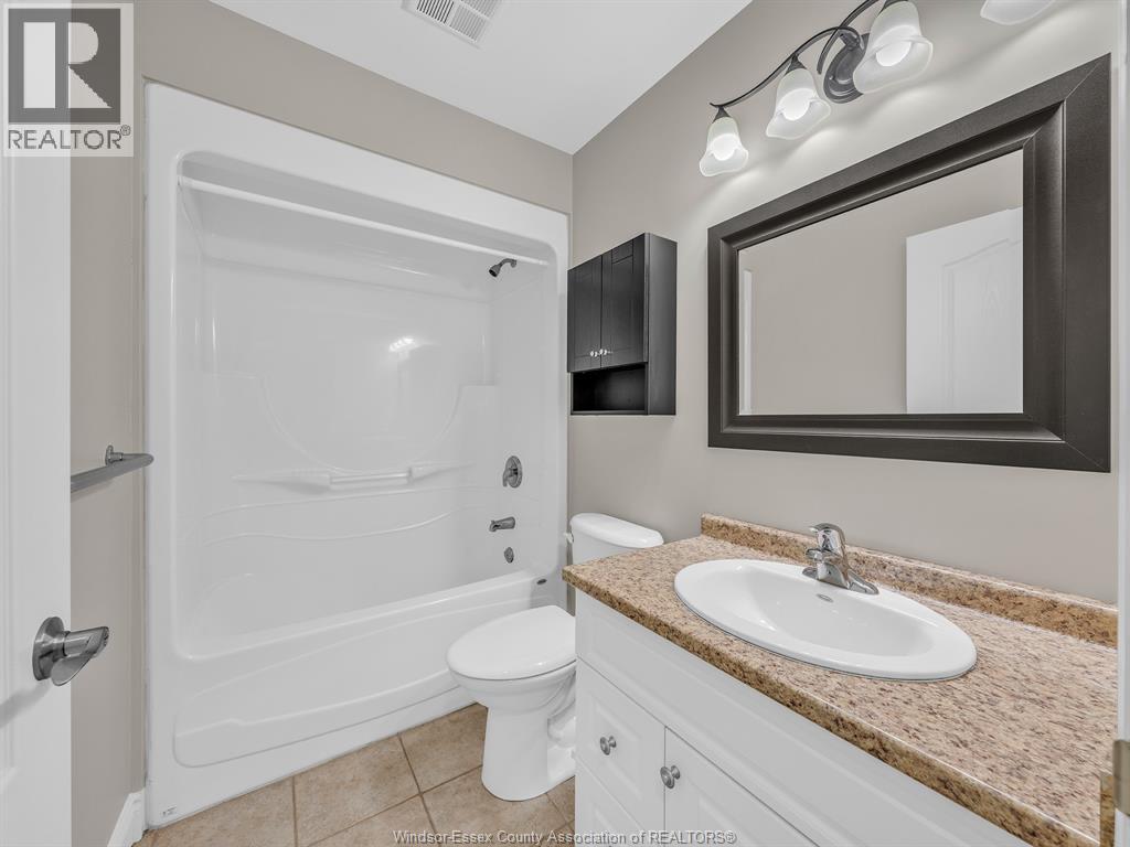 1515 SKINNER STREET - 17