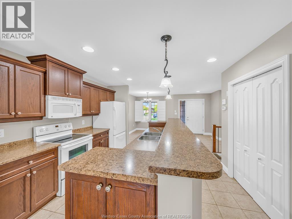 1515 SKINNER STREET - 8