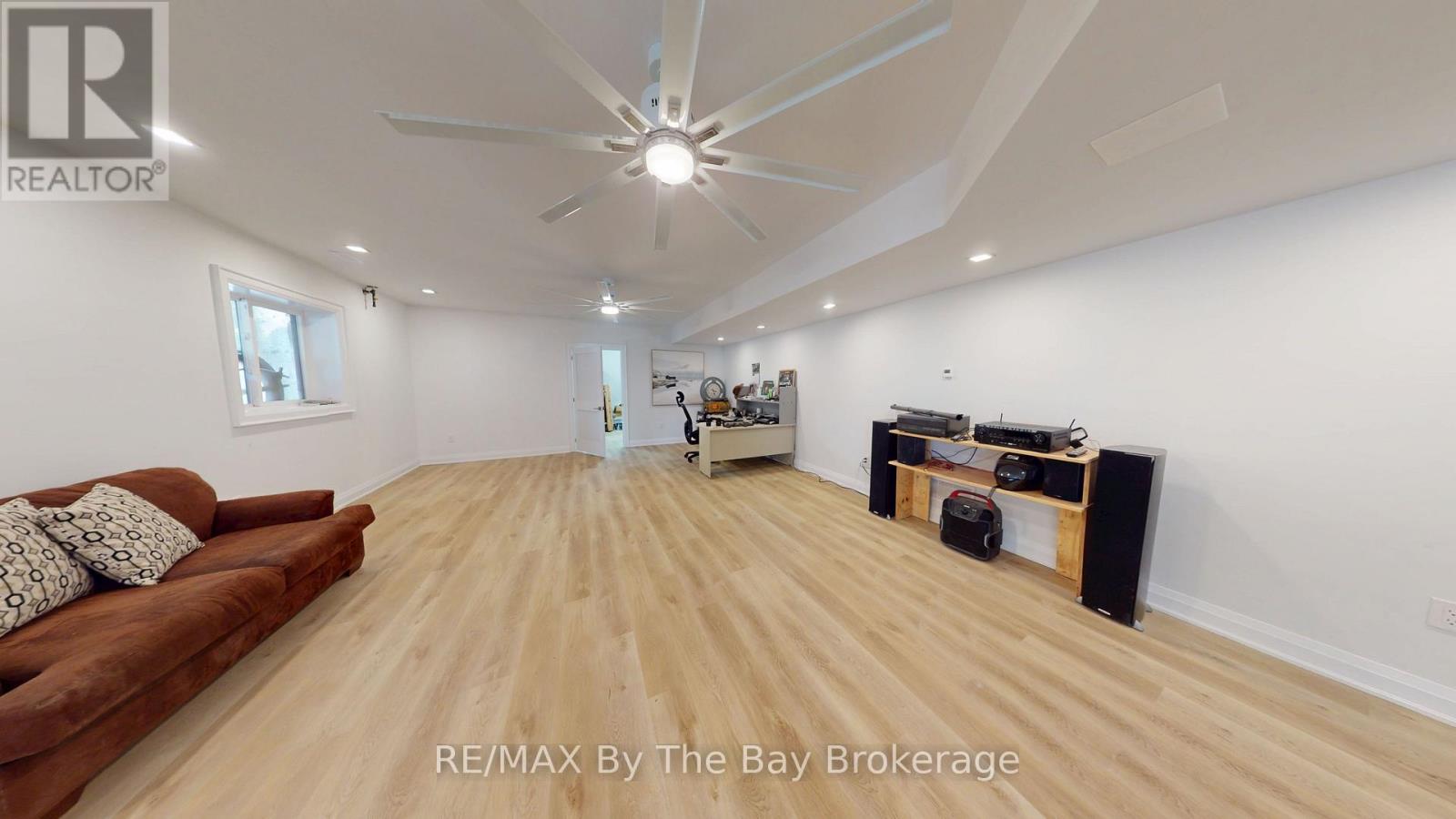 208 THOMAS STREET - Image 36