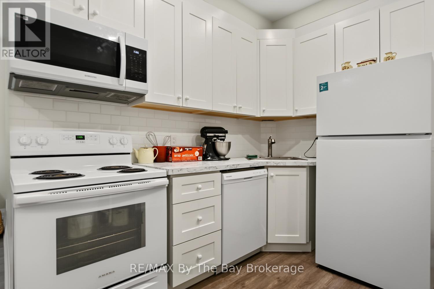 208 THOMAS STREET - Image 6