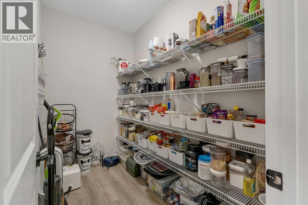 341 Walcrest View SE - 12