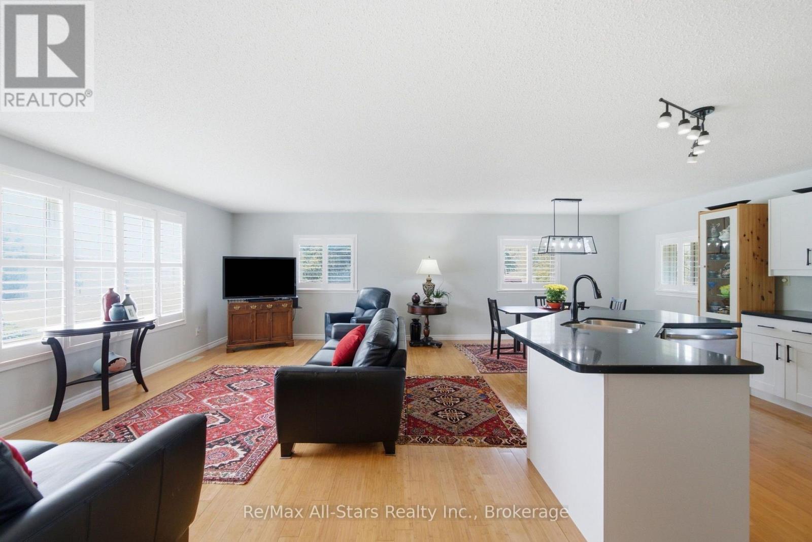 1781 SCUGOG STREET - 13