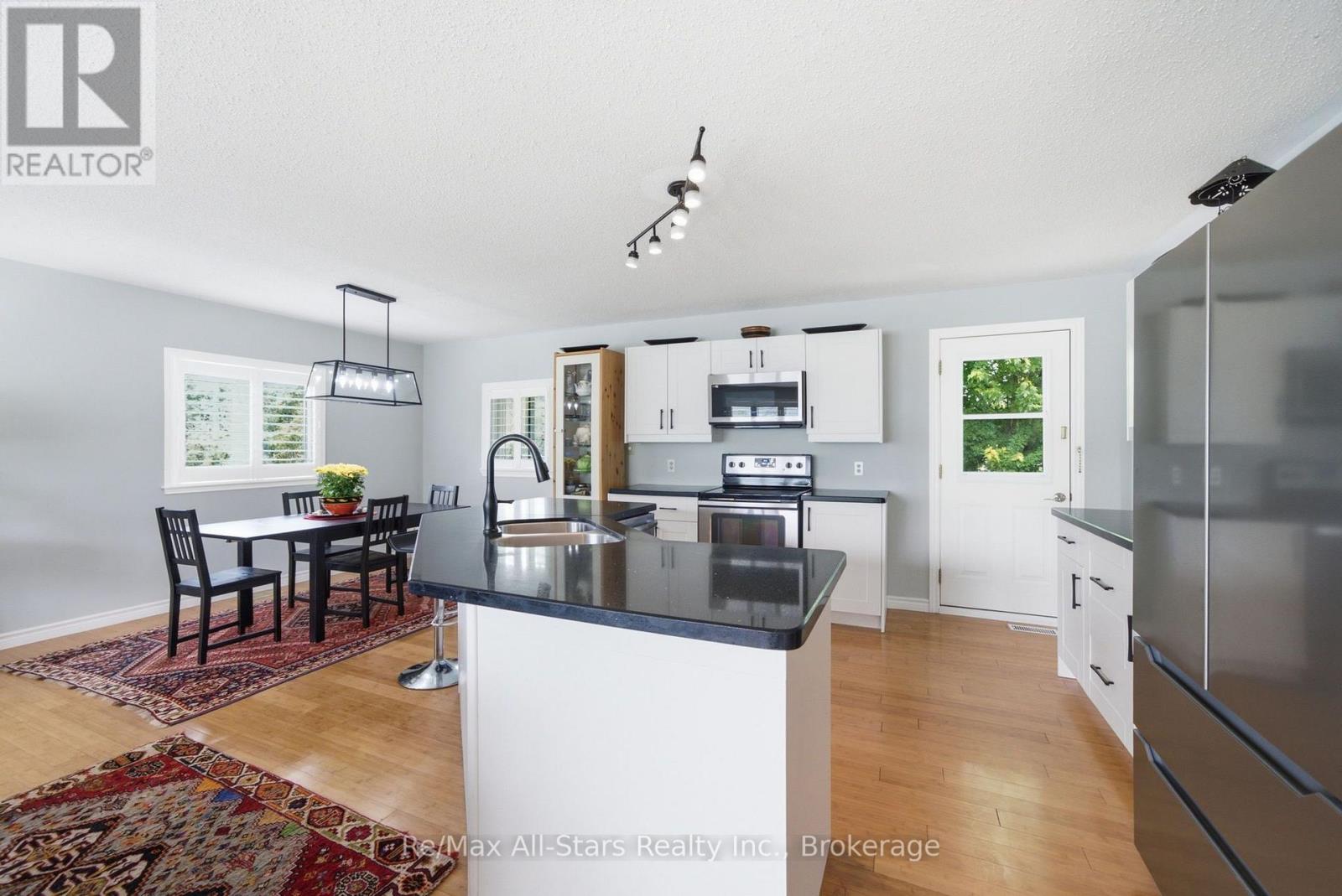 1781 SCUGOG STREET - 17