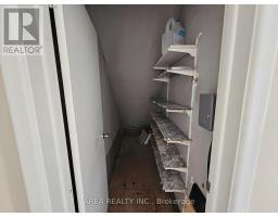 672 Sheppard Avenue W, Toronto, ON M3H2S5 Photo 10