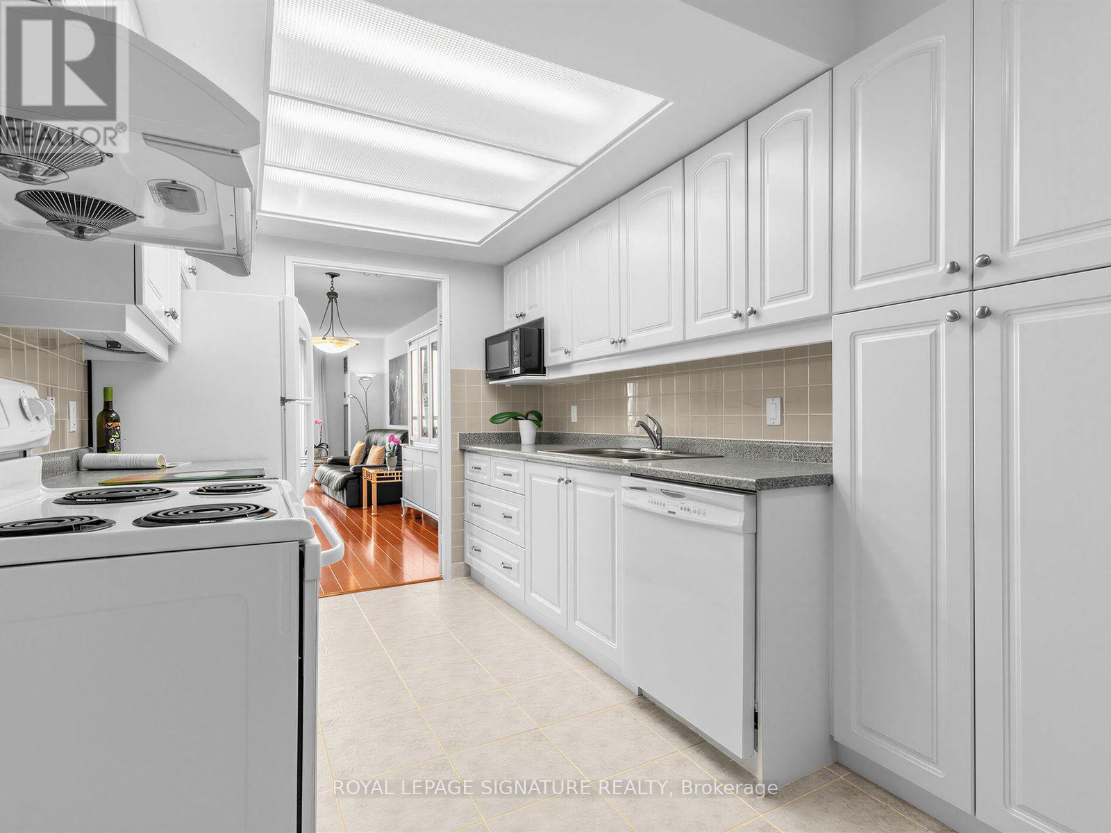 #2204 205 WYNFORD DRIVE - Image 15