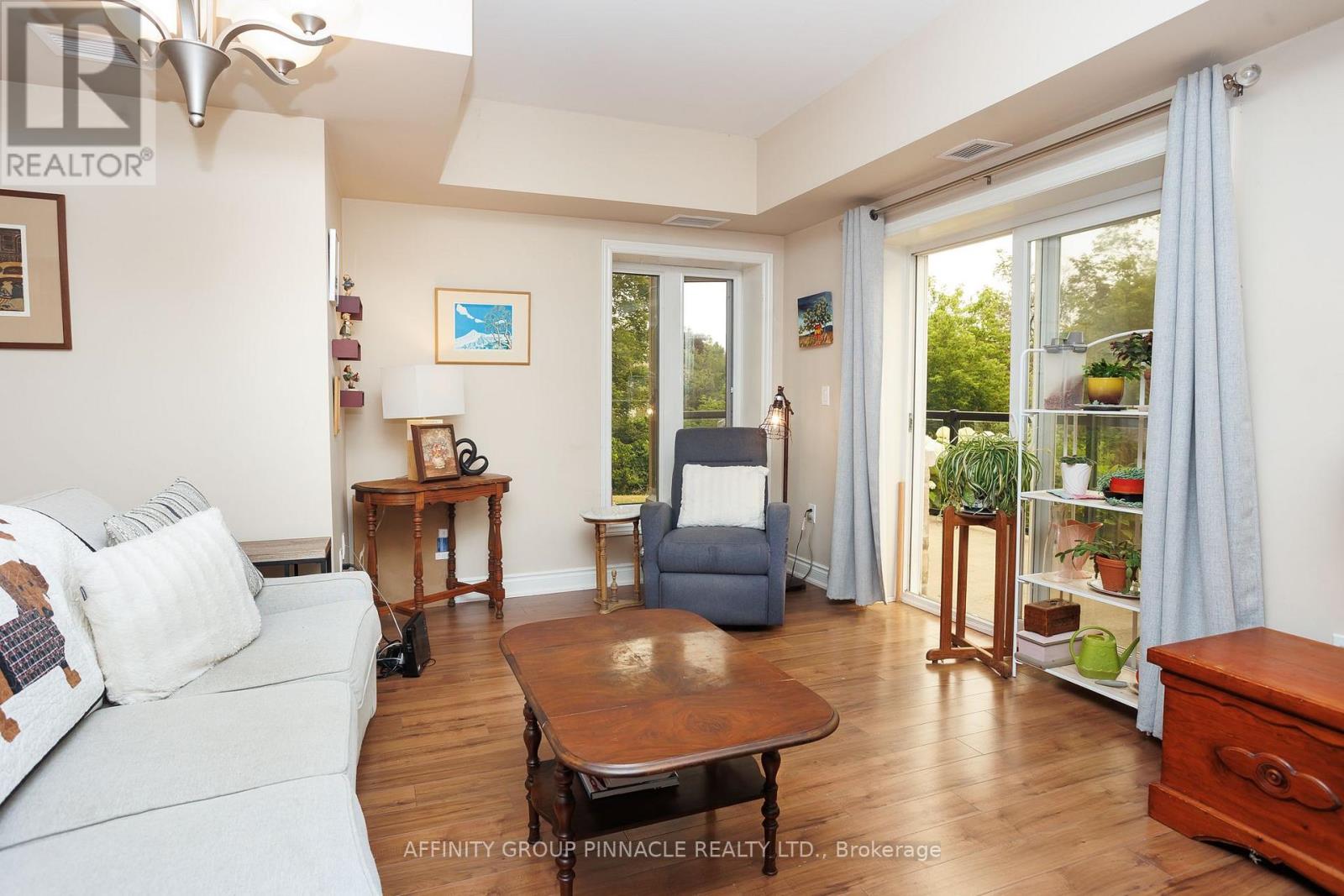 #105 94 FRANCIS STREET - 23
