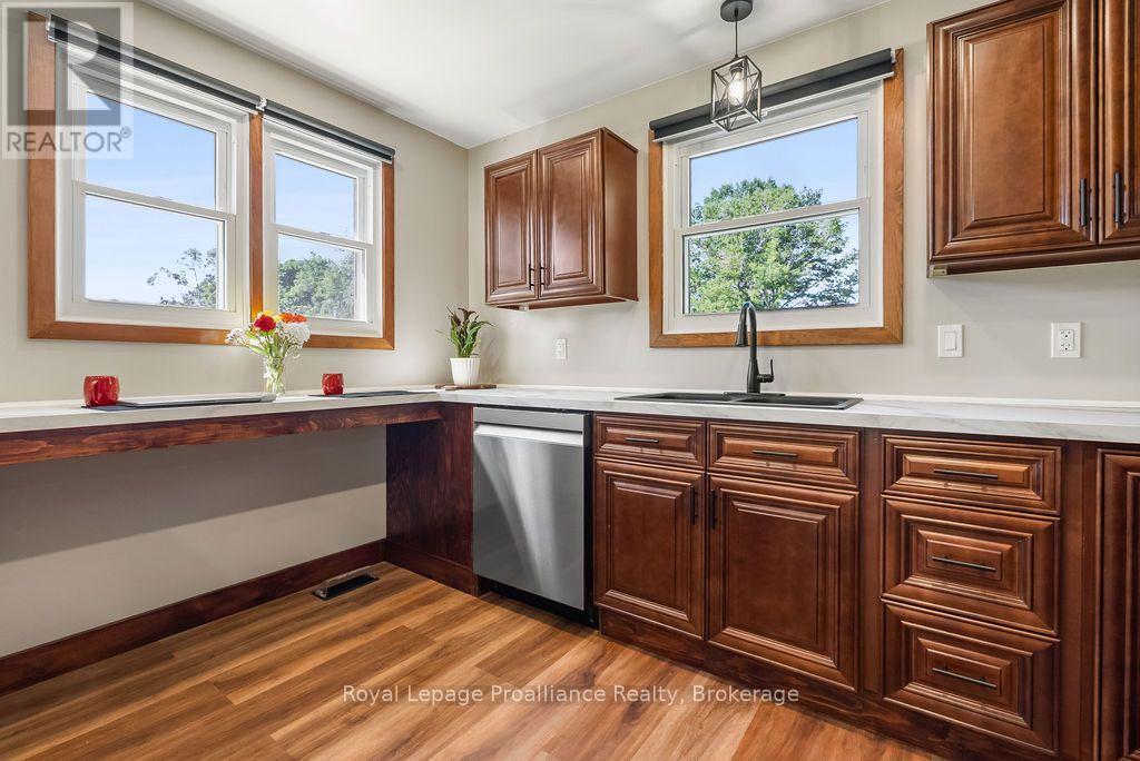 76 WRIGHT AVENUE - Image 14